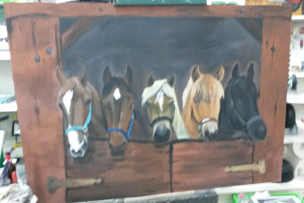 paarden op stal, schilderij op hout, houten schilderij, jeroen middelkamp, jmillustraties, paarden, paard, op stal, acrylverf, manegebord,
