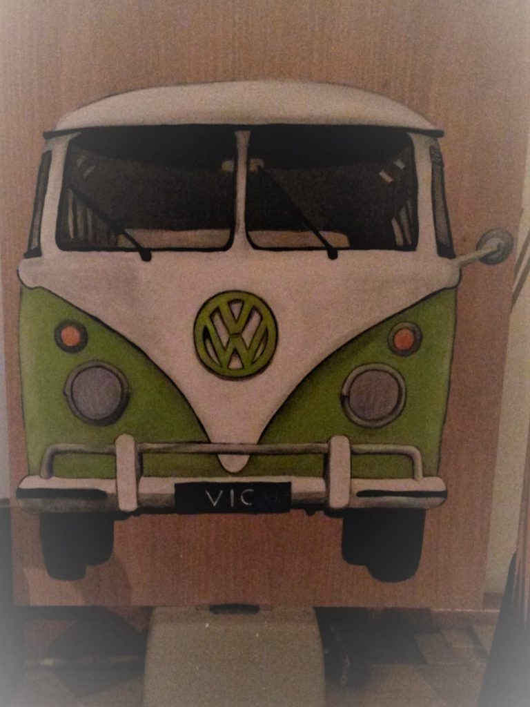 vw bus; t1; houten schilderij; schilderij op hout; acrylverf; jeroen middelkamp; uniek; geboortebord; volkswagen